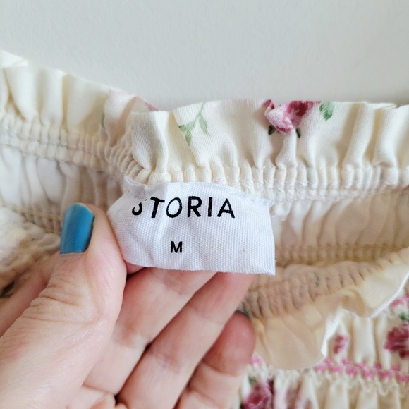 Storia Floral Print Maxi Dress With Puffed Sleeves Apricot - Picture 8 of 9